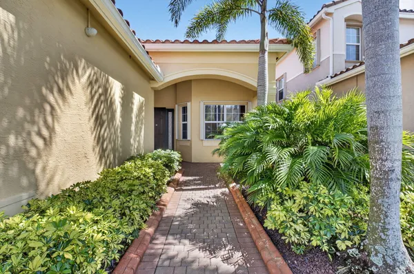 $745,000 | 10562 Cape Delabra Court, Boynton Beach, FL 33473
