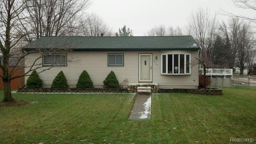 36761 Willow Road New Boston, MI 48164 - Photo 1 of 9 003.jpg