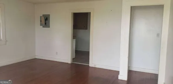 an empty room