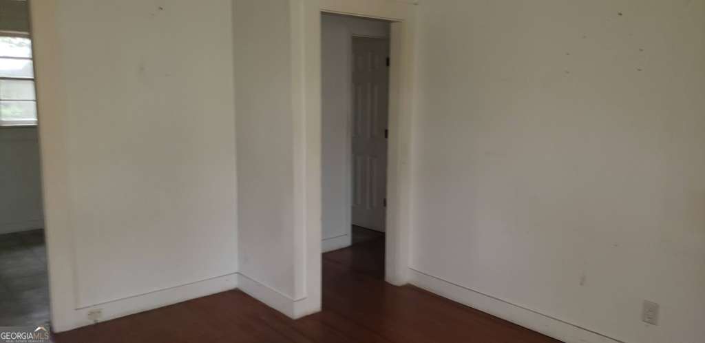 1219 Clough Street Waycross, GA 31501 - Photo 5 of 10 a view of small space