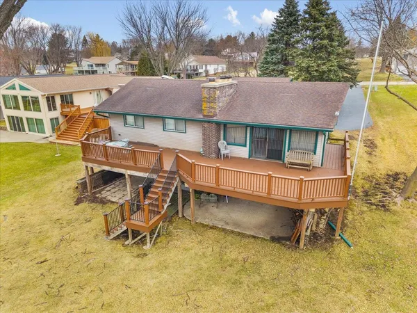 $600,000 | 840 Breckenboro Road, Lake Summerset, IL 61019