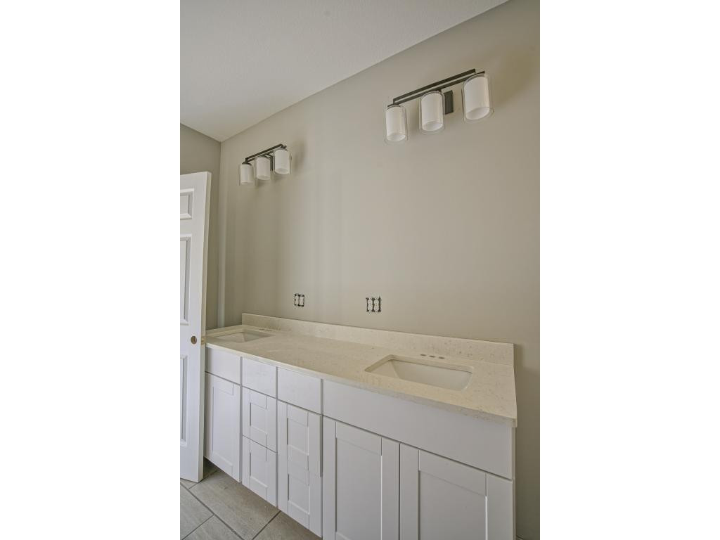 2607 Indian Ridge Road Johnson City, TN 37604 - Photo 8 of 14 Photo 8