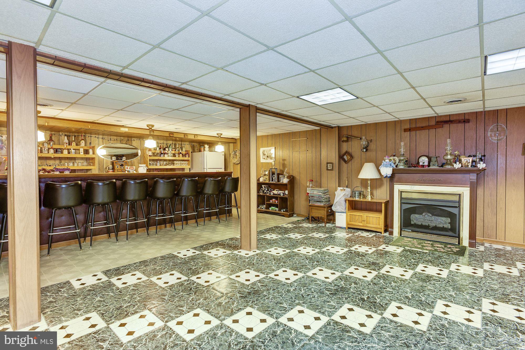 630 Kossuth Street Riverside, NJ 08075 - Photo 20 of 27 Basement Bar
