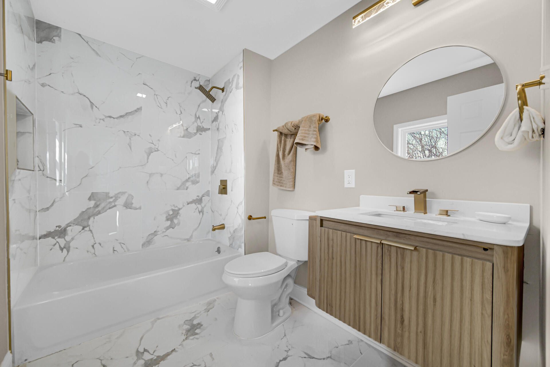 357 Taft Place Gary, IN 46404 - Photo 12 of 18 1920x1280