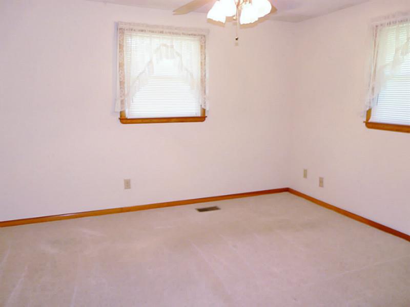 3503 River Bluff Road Anderson, IN 46012 - Photo 6 of 11 Gallery Image 6