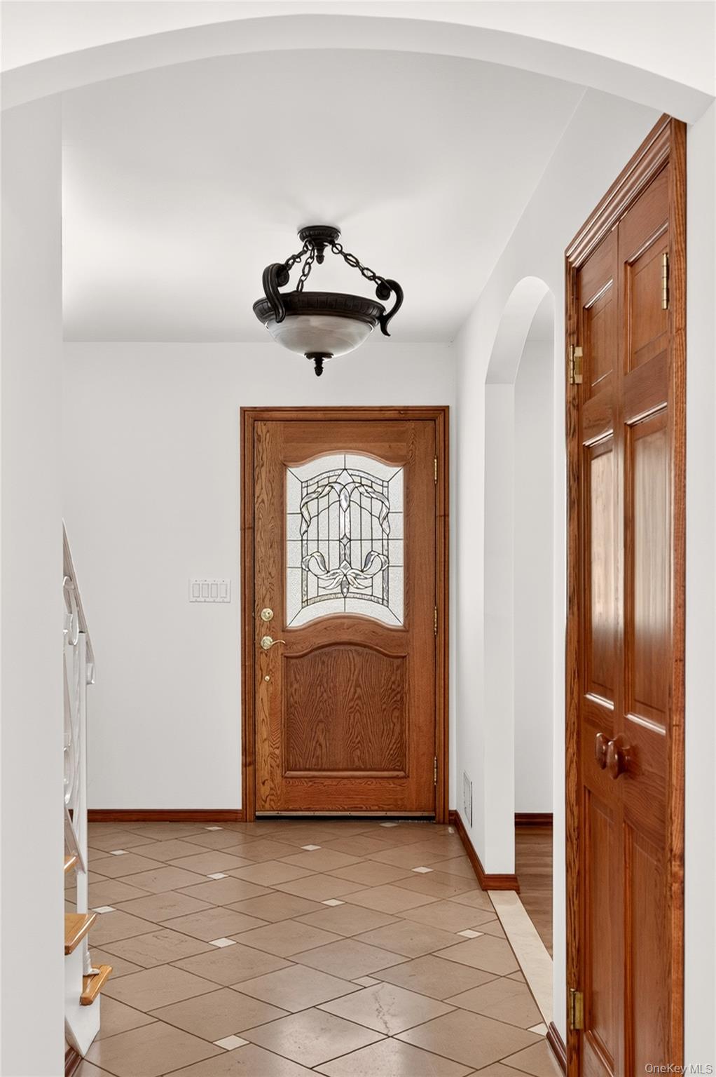 7 Overlook Road Dobbs Ferry, NY 10522 - Photo 3 of 46