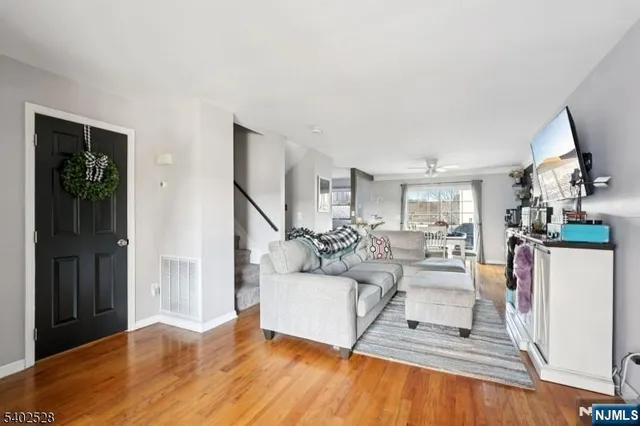 $325,000 | 15 Lakeview Terrace, Sussex, NJ 07461