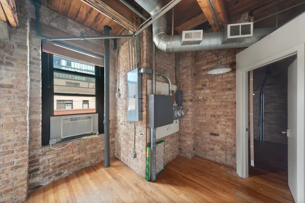 $559,000 | 368 West Huron Street, Unit 3N, Chicago, IL 60654