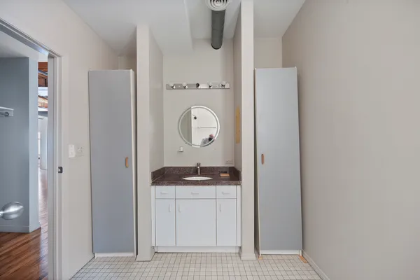 $559,000 | 368 West Huron Street, Unit 3N, Chicago, IL 60654