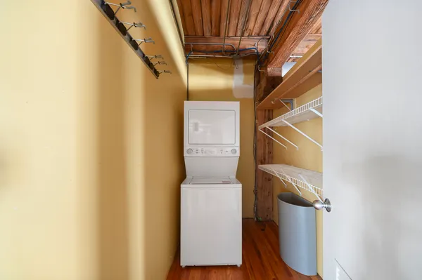 $559,000 | 368 West Huron Street, Unit 3N, Chicago, IL 60654