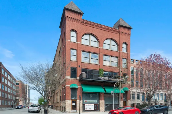 $559,000 | 368 West Huron Street, Unit 3N, Chicago, IL 60654