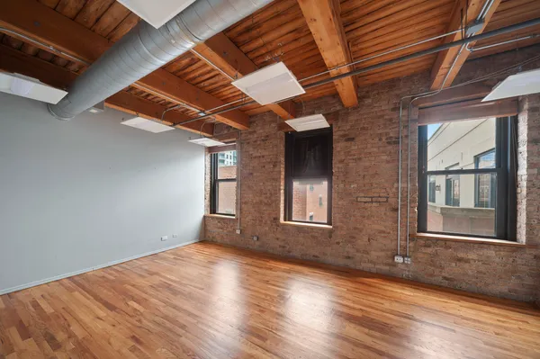 $559,000 | 368 West Huron Street, Unit 3N, Chicago, IL 60654