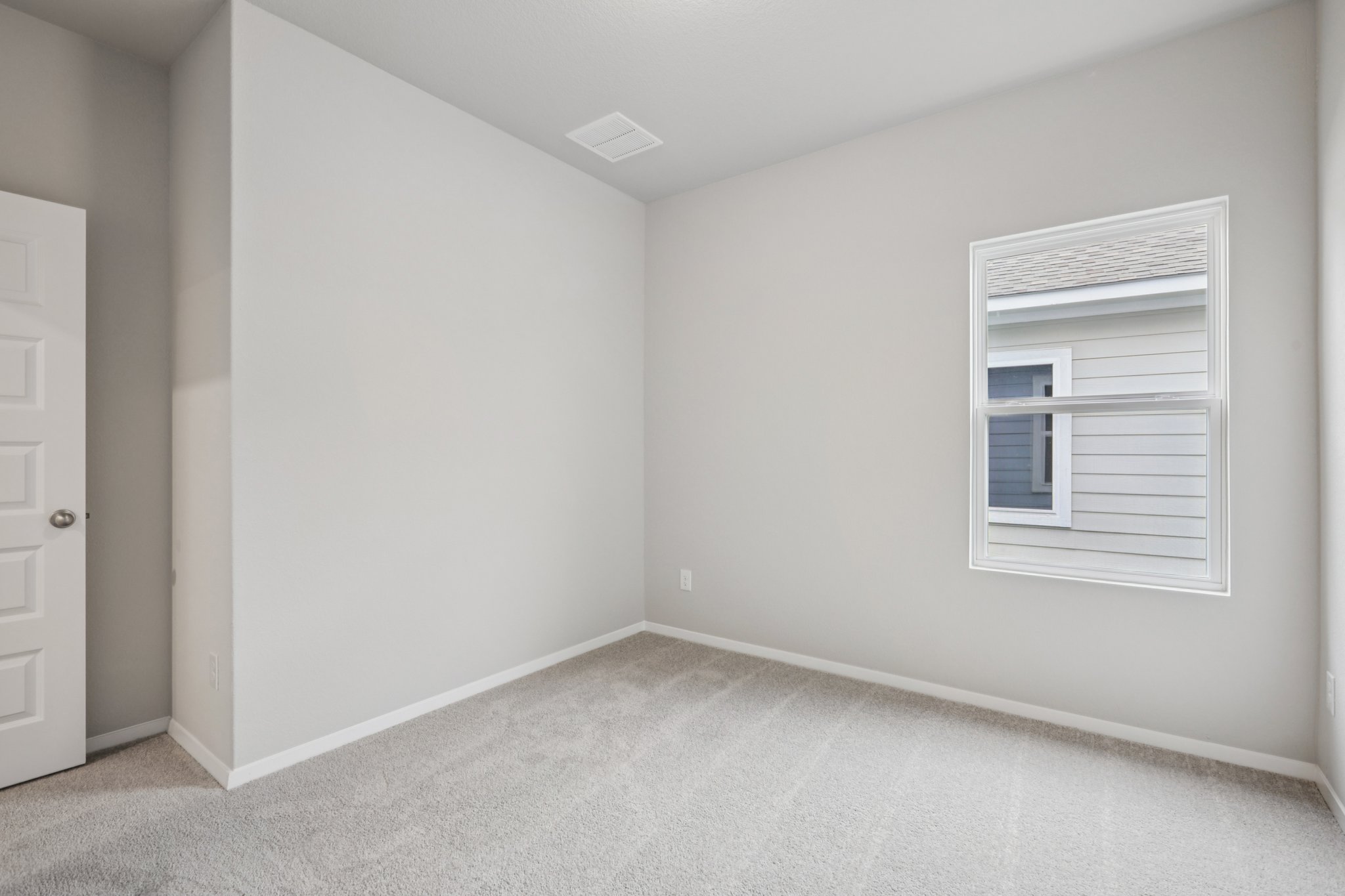 104 Summer Drive Elgin, TX 78621 - Photo 25 of 40 an empty room with a window