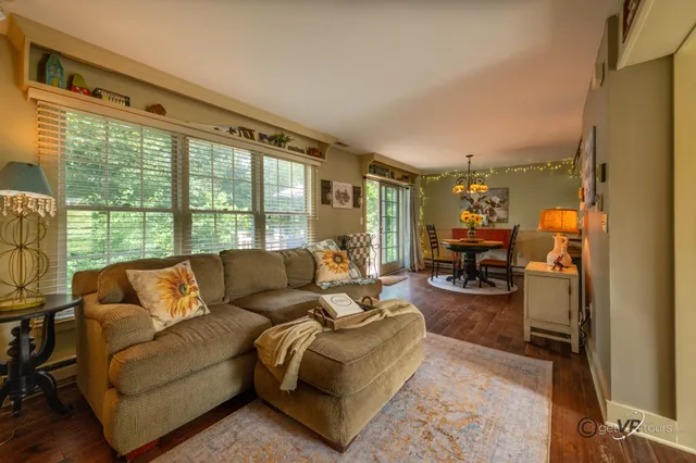 $229,900 | 18 Settler Lane, Galena, IL 61036