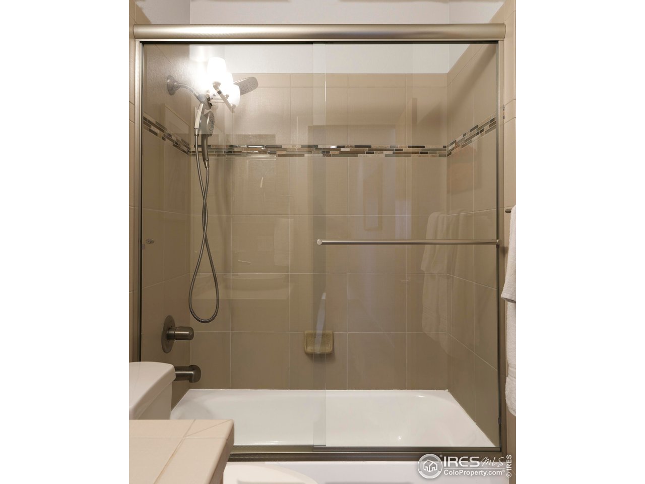 4190 Longview Lane Boulder, CO 80301 - Photo 15 of 29 a bathroom with a shower