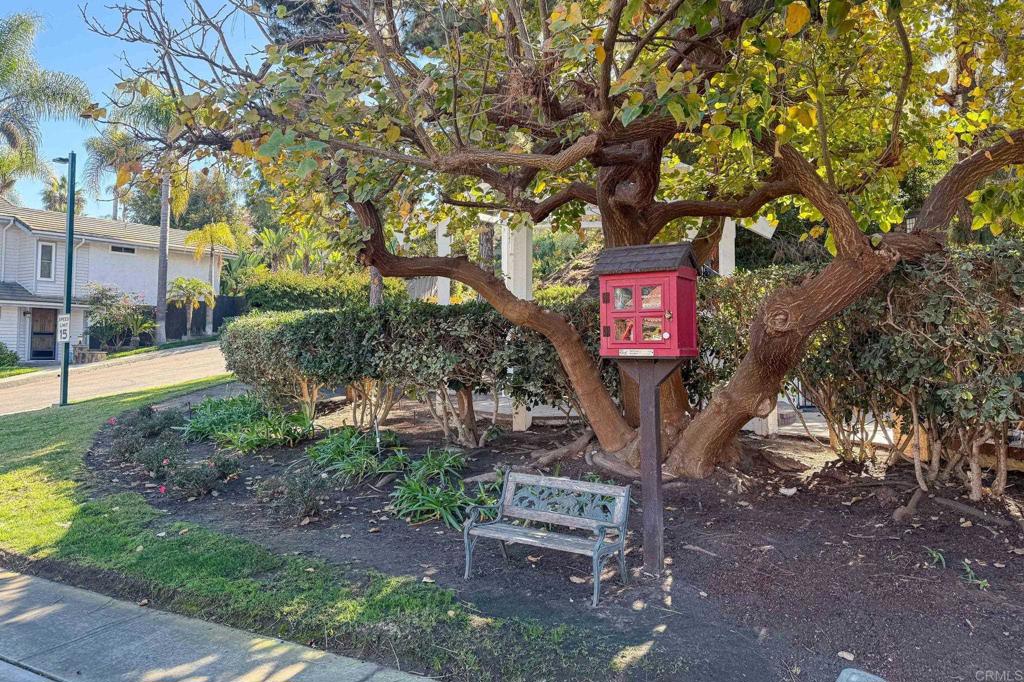 1521 Flair Encinitas Drive Encinitas, CA 92024 - Photo 40 of 45 a sign on the side of the road