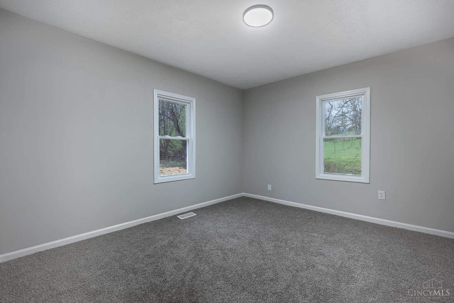 8469 Corlee Road Middletown, OH 45042 - Photo 9 of 17 Gallery Image 9