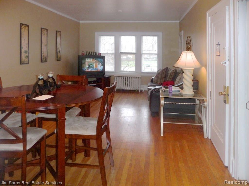 870 Nottingham Road Grosse Pointe, MI 48230 - Photo 9 of 9 EC77CB8E-FD51-4D9A-8B14-C315E6A421C8 (2).jpg