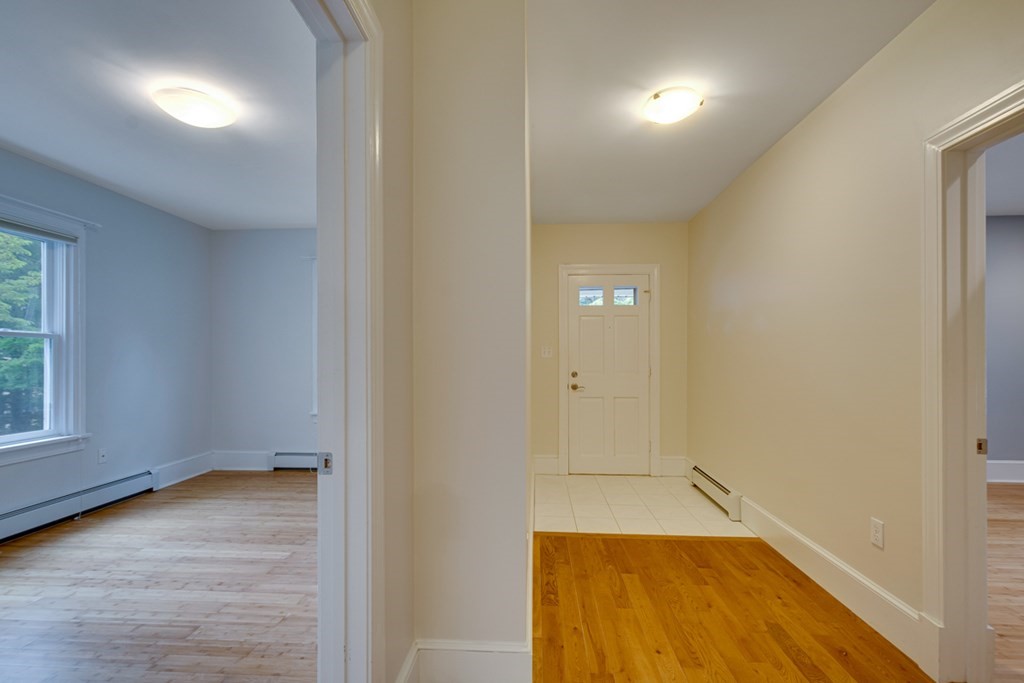 89 May Street, Unit 5 Needham, MA 02492 - Photo 3 of 24 Gallery Image 3