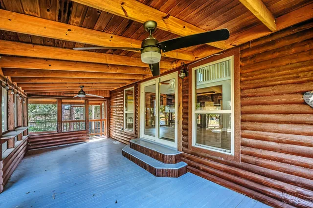 $385,000 | 52 Hunters Creek Drive, Huntsville, TX 77340