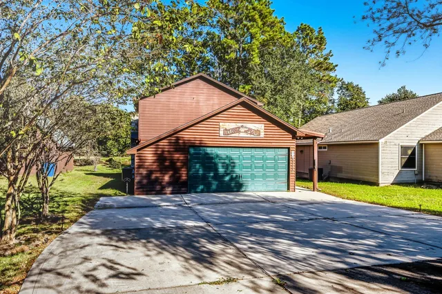 $385,000 | 52 Hunters Creek Drive, Huntsville, TX 77340
