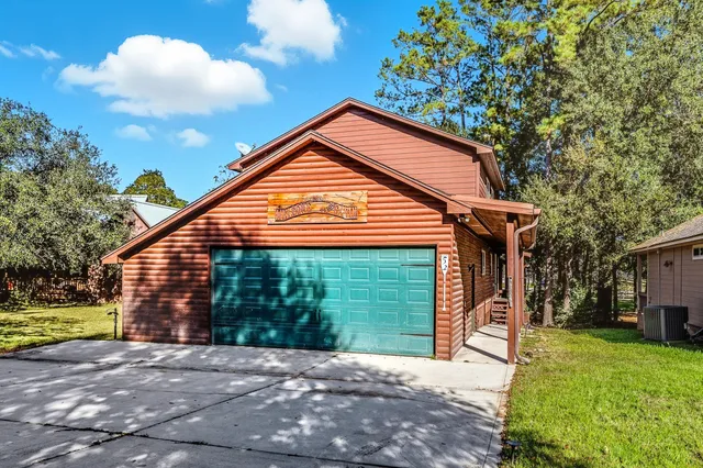 $385,000 | 52 Hunters Creek Drive, Huntsville, TX 77340