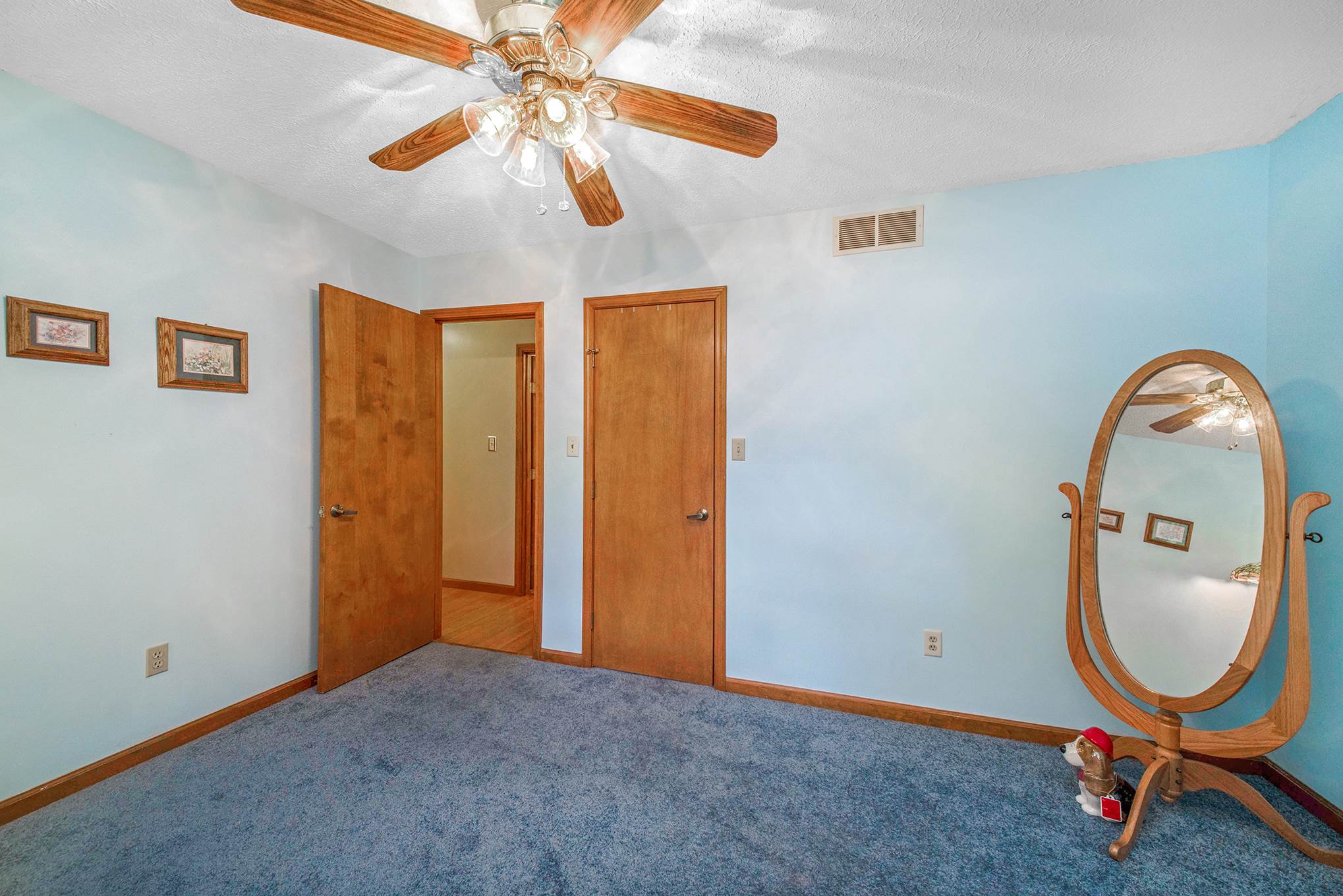 4718 North Hite Road Bloomington, IN 47408 - Photo 22 of 34 Gallery Image 22