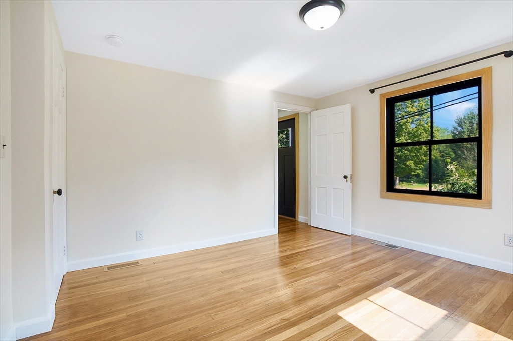 2044 Allen Street Springfield, MA 01118 - Photo 22 of 38 Gallery Image 22