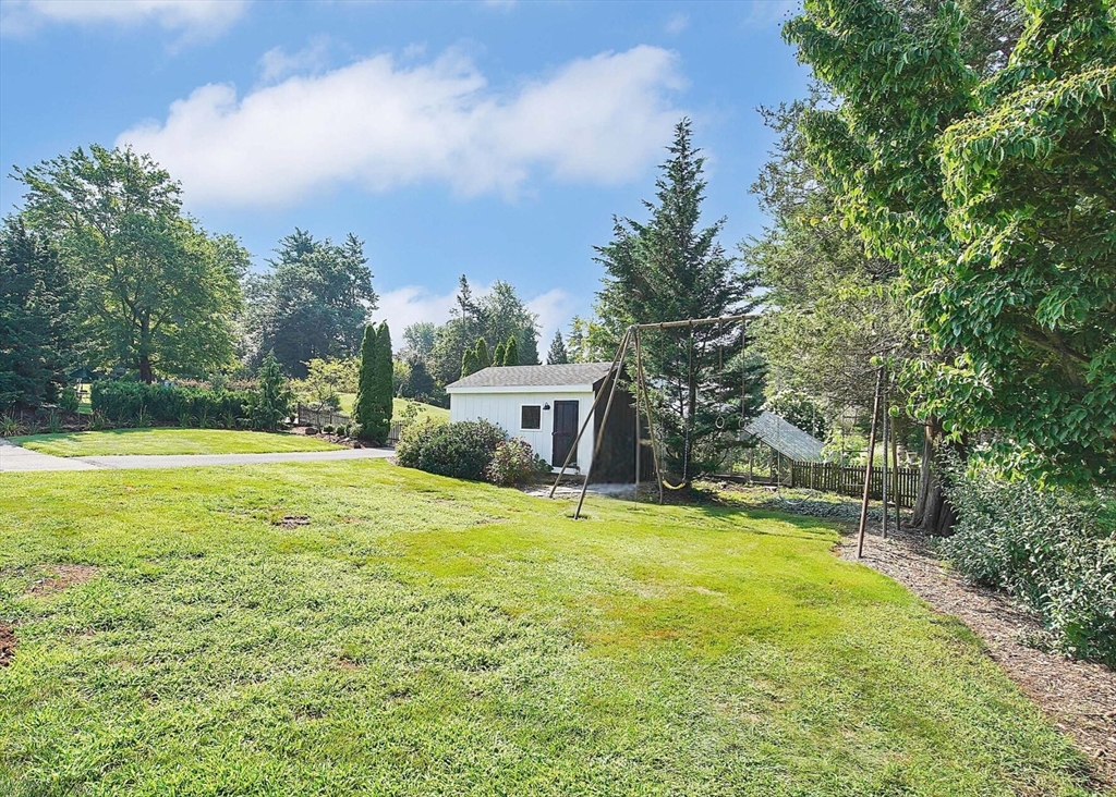 2044 Allen Street Springfield, MA 01118 - Photo 32 of 38 Gallery Image 32