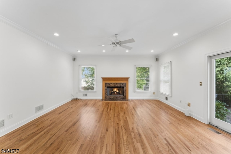 31 Old Farm Road Berkeley Heights, NJ 07922 - Photo 15 of 50 Gallery Image 15