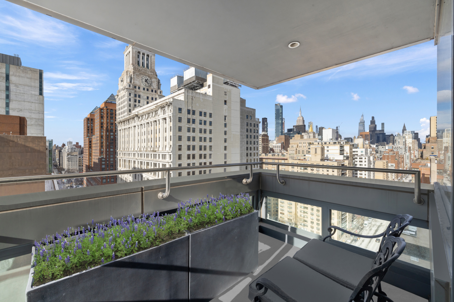 123 3rd Avenue, Unit 15A Manhattan, NY 10003 - Photo 14 of 27 a city view with outdoor seating and city view