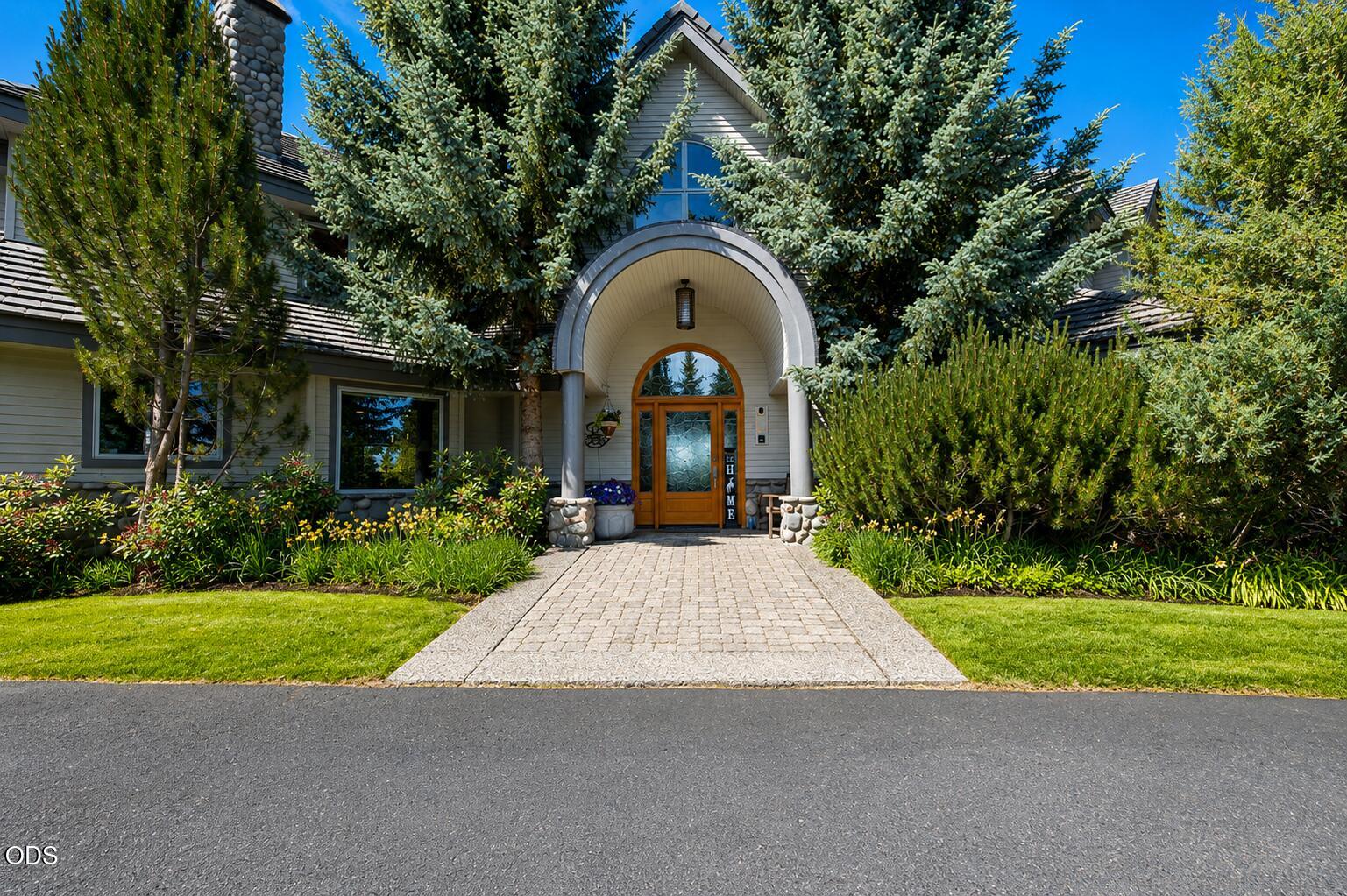 67480 Cloverdale Road Bend, OR 97703 - Photo 6 of 62