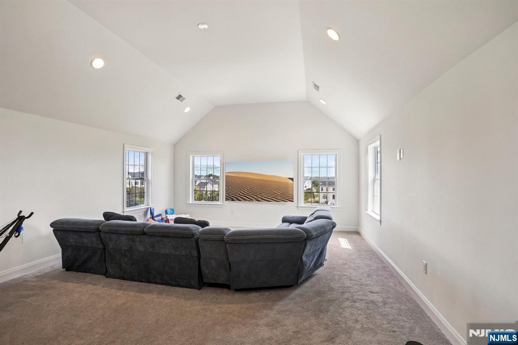 281 Crescent Avenue Ramsey, NJ 07430 - Photo 41 of 47