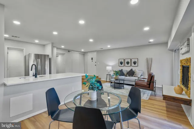 $285,000 | 3966 Woodhue Place, Alexandria, VA 22309