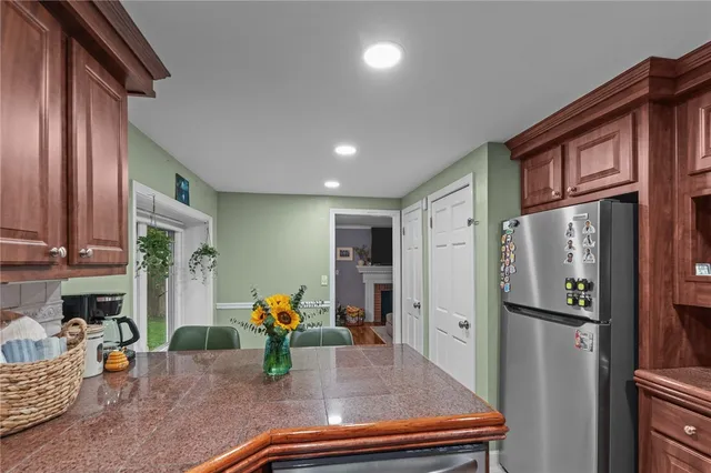 $480,000 | 126 Fairfax Drive, Warwick, RI 02888