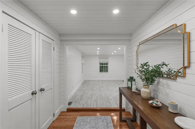 $480,000 | 126 Fairfax Drive, Warwick, RI 02888