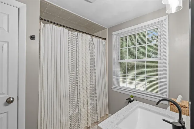 $480,000 | 126 Fairfax Drive, Warwick, RI 02888