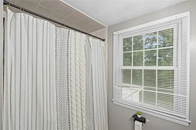 $480,000 | 126 Fairfax Drive, Warwick, RI 02888