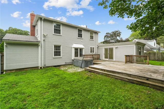 $480,000 | 126 Fairfax Drive, Warwick, RI 02888