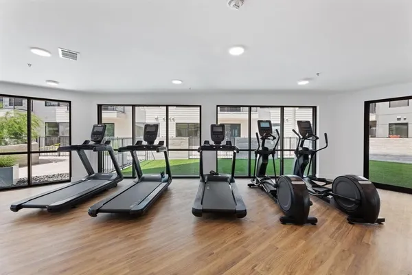 $3,150 | 1701 Simond Avenue, Unit 611, Austin, TX 78723