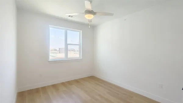 $3,150 | 1701 Simond Avenue, Unit 611, Austin, TX 78723