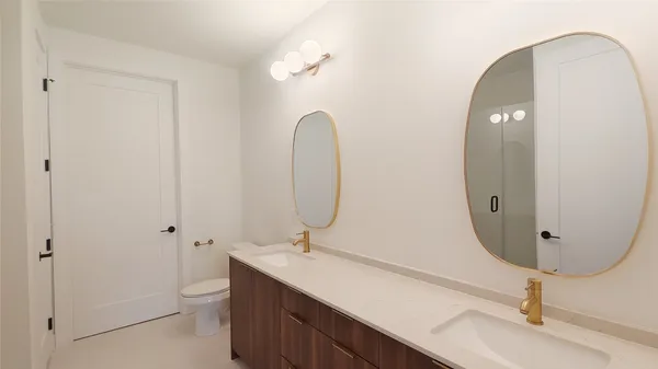 $3,150 | 1701 Simond Avenue, Unit 611, Austin, TX 78723