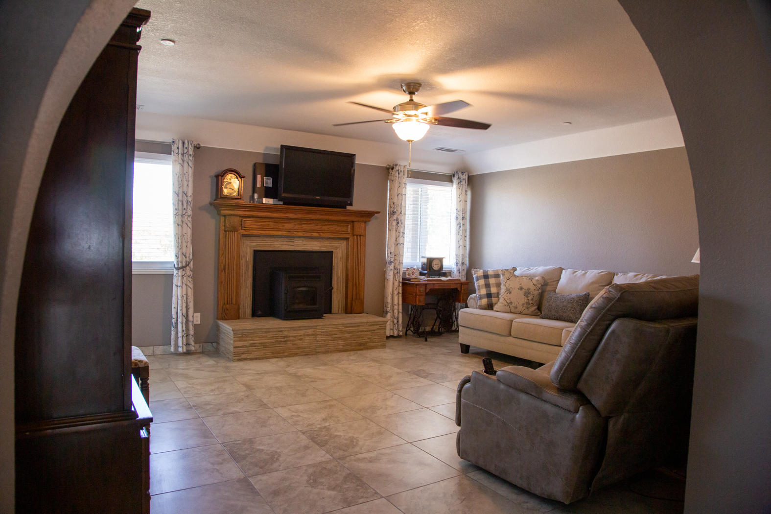 147 South Cornucopia Road Exeter, CA 93221 - Photo 19 of 42 BOP_6398