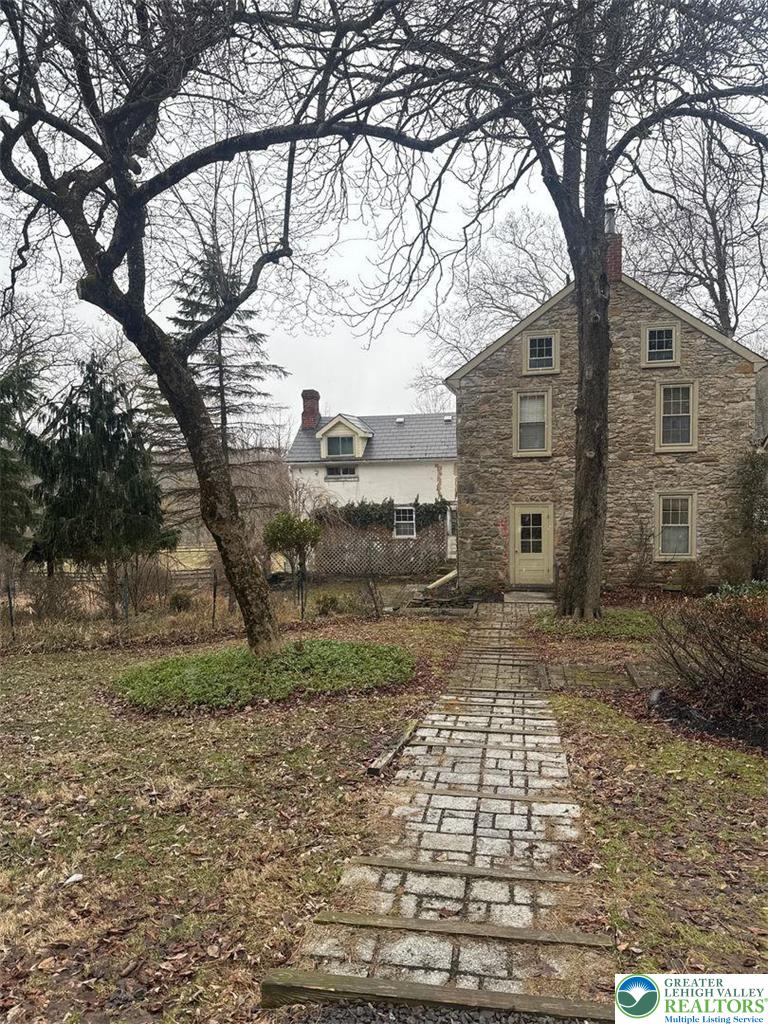 3686 Lower Saucon Road Hellertown, PA 18055 - Photo 3 of 21