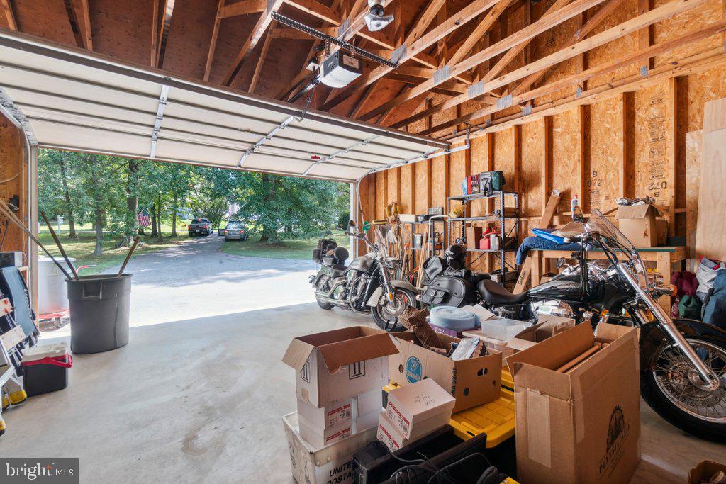 244 Leppo Road Westminster, MD 21158 - Photo 41 of 51 Garage