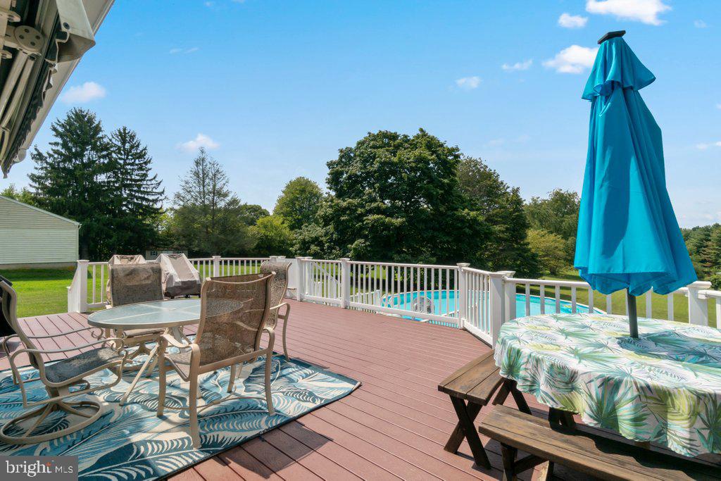 244 Leppo Road Westminster, MD 21158 - Photo 49 of 51 Deck