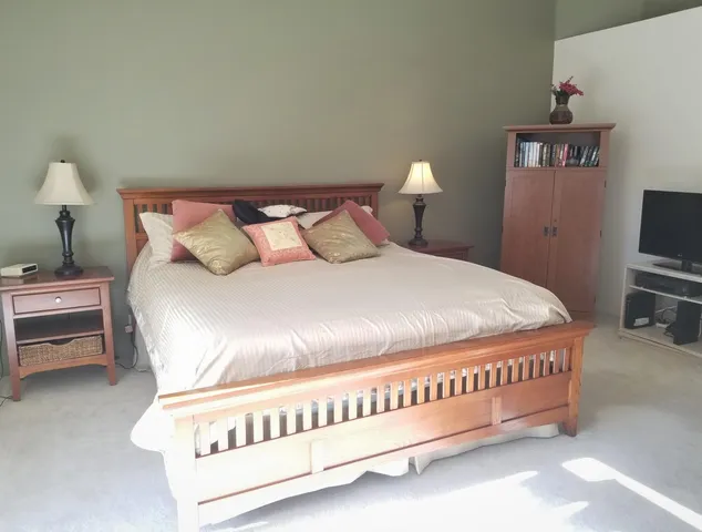 $2,700 | 319 Vista Royale Drive, Palm Desert, CA 92211