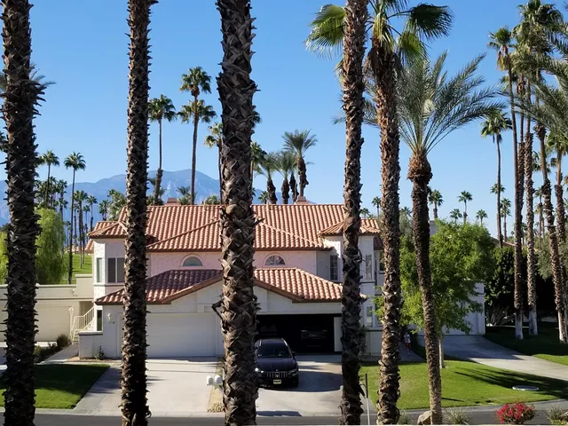 $2,700 | 319 Vista Royale Drive, Palm Desert, CA 92211