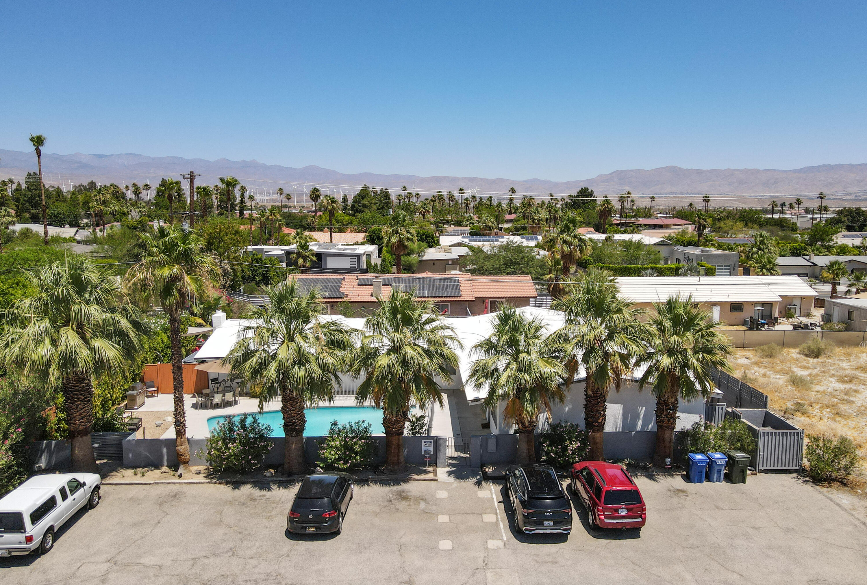 482 West Pico Road Palm Springs, CA 92262 - Photo 40 of 67 Ample Parking