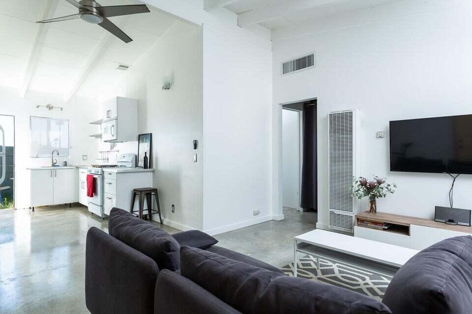 482 West Pico Road Palm Springs, CA 92262 - Photo 53 of 67 Living Area Unit 4